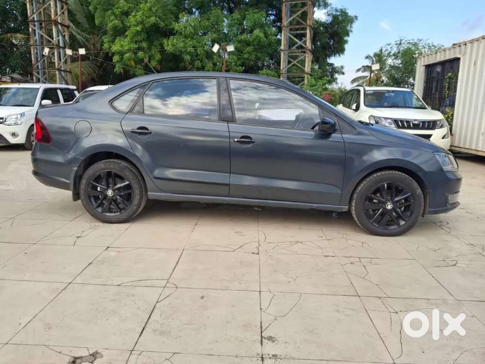 Skoda Rapid 1.0 Ambition Tsi At, 2021, Petrol