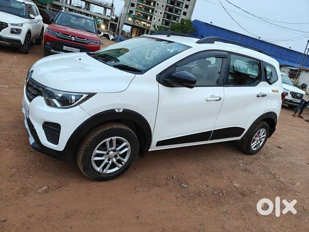 Renault Triber Rxt, 2023, Petrol
