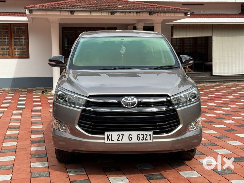 Toyota Innova Crysta 2.4 Vx Mt 8s, 2017, Diesel