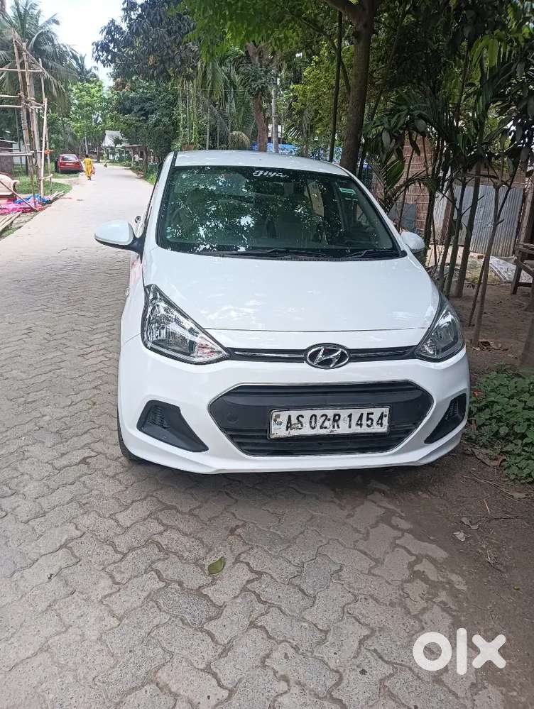 Hyundai Xcent 2016 Petrol 61000 Km Driven