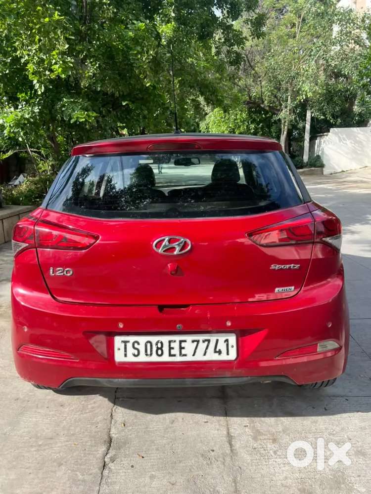 Hyundai I20 Sportz (o) Diesel - 2014 - Red - Excellent Condition