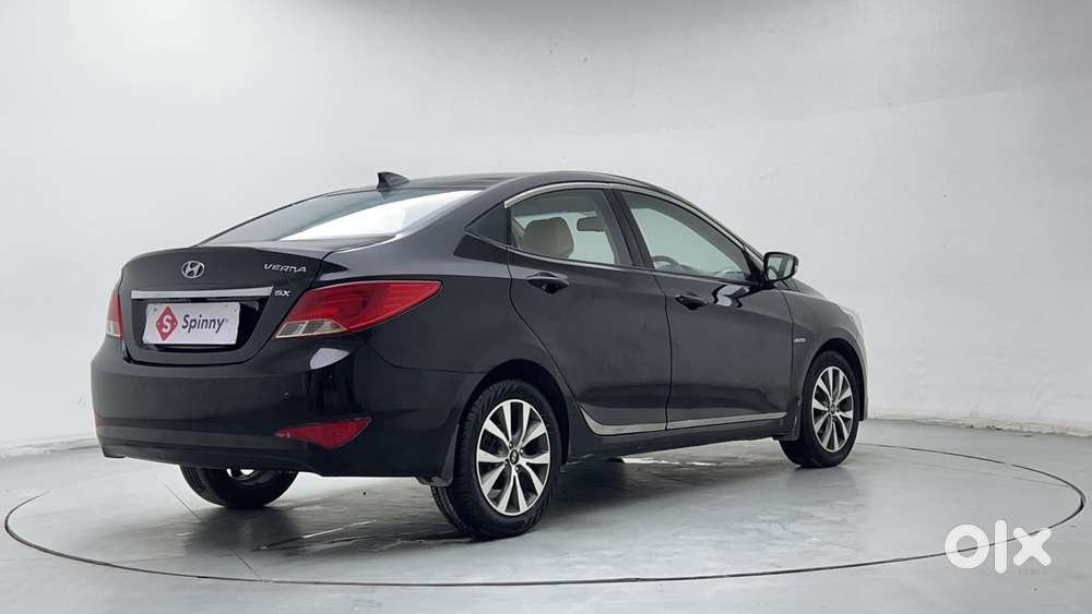 Hyundai Verna 1.6 Vtvt Sx, 2016, Petrol