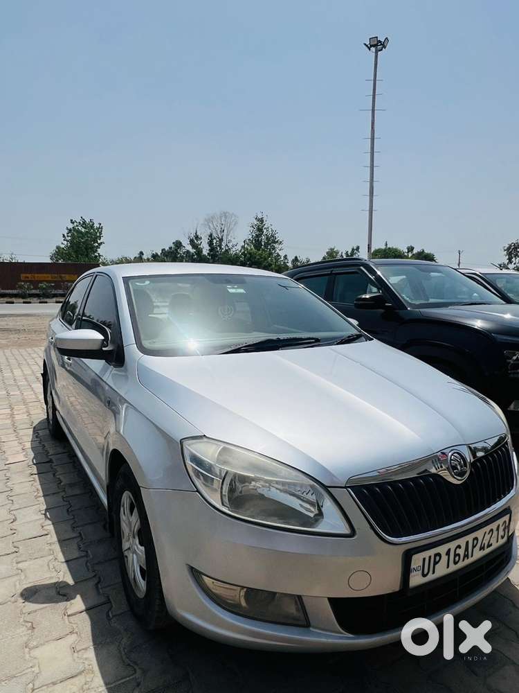 Skoda Rapid Petrol 2013