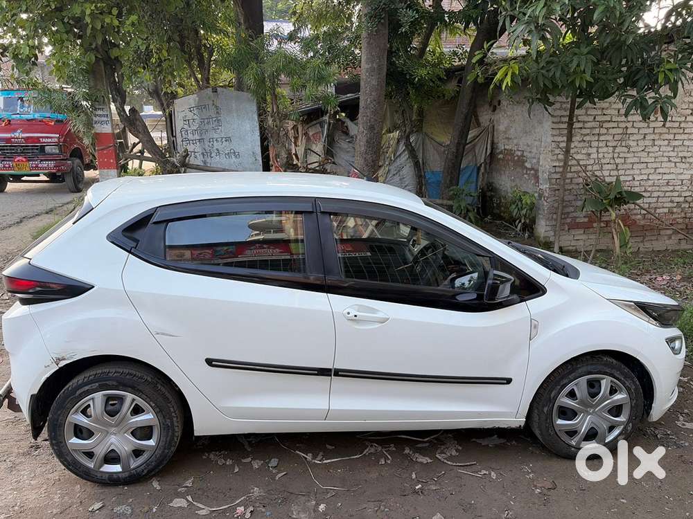 Tata Altoz Petrol 2020 Model