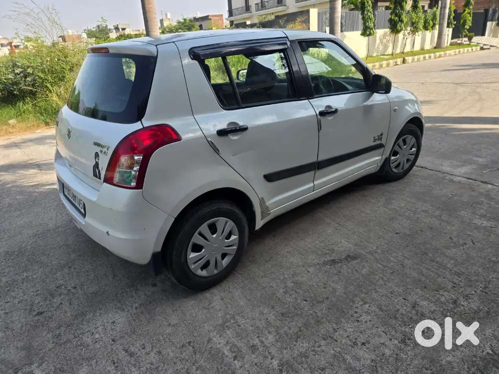 Maruti Suzuki Swift 2008 Petrol 70000 Km Driven