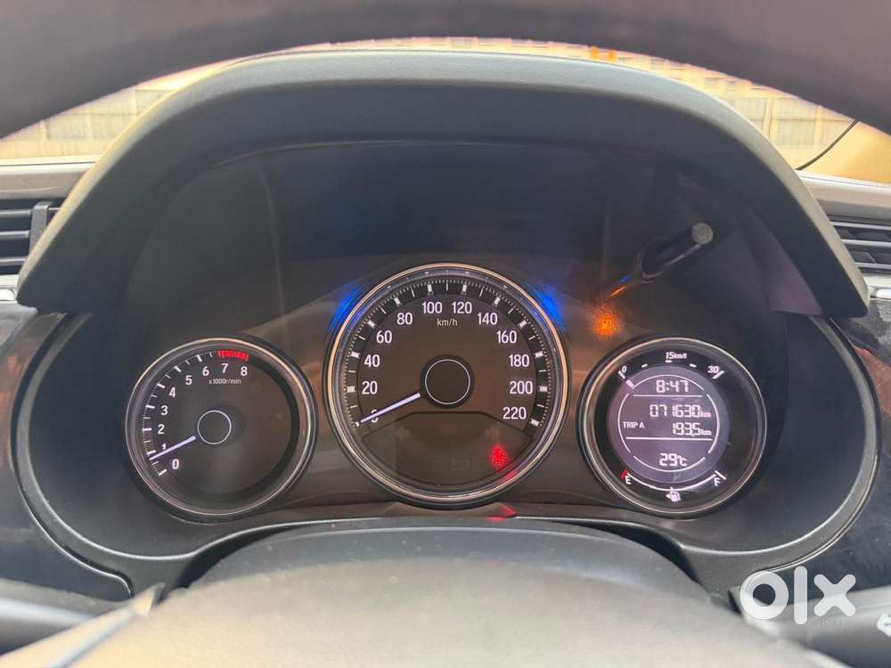 Honda City I-vtec V, 2017, Petrol