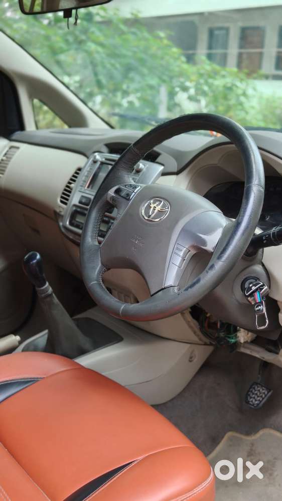Toyota Innova 2.5 V 7 Str, 2013, Diesel