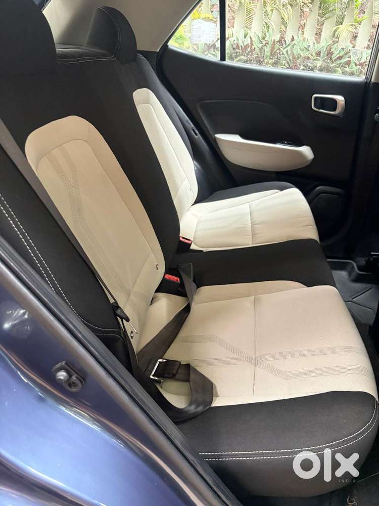 Hyundai Venue 1.2 S (o), 2022, Petrol