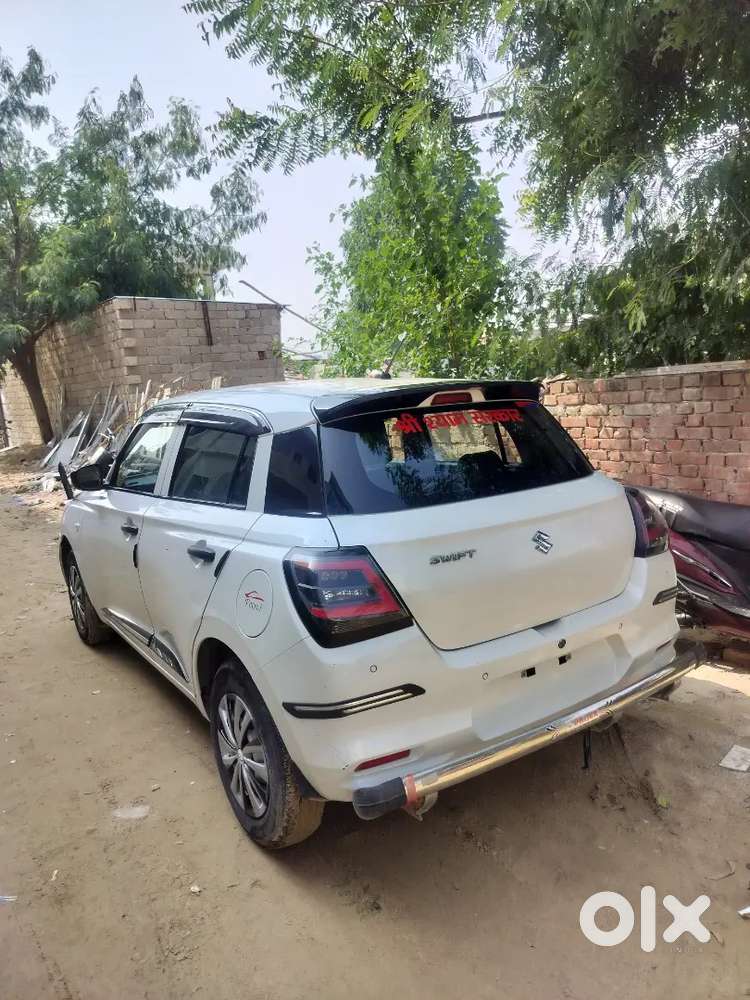 Maruti Suzuki Swift Petrol 2024