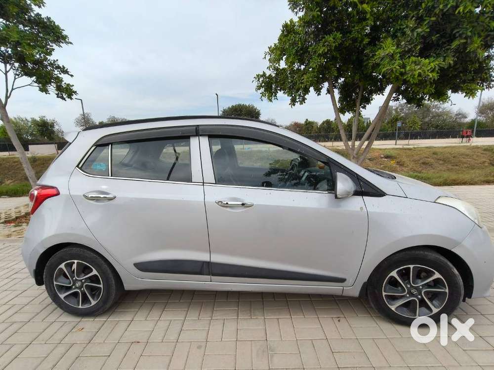Hyundai Grand I10 Asta Top Model 2017 Petrol Variant