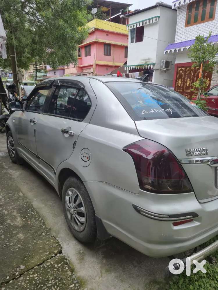 Maruti Suzuki Dzire 2010 Petrol 72500 Km Driven