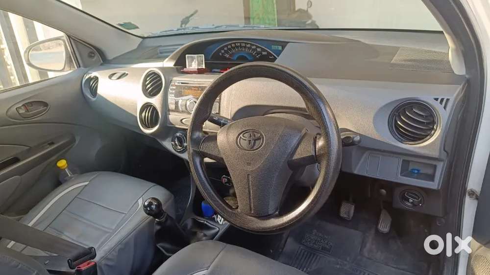 Toyota Etios 1.5 G 2013