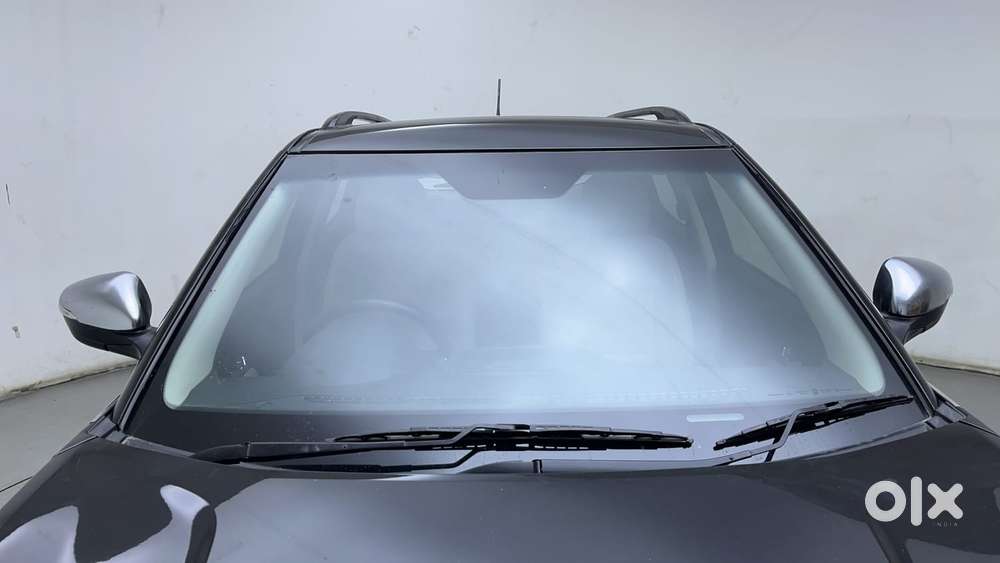 Mahindra Xuv300 W8 Option, 2023, Petrol