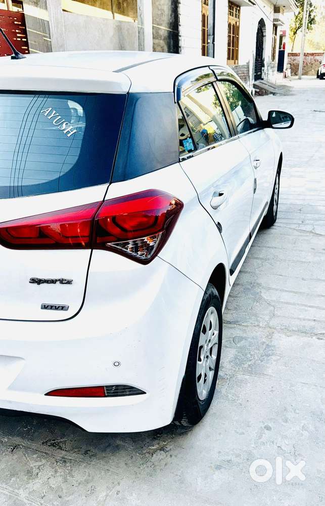 Hyundai I20 Sportz Plus, 2015, Petrol