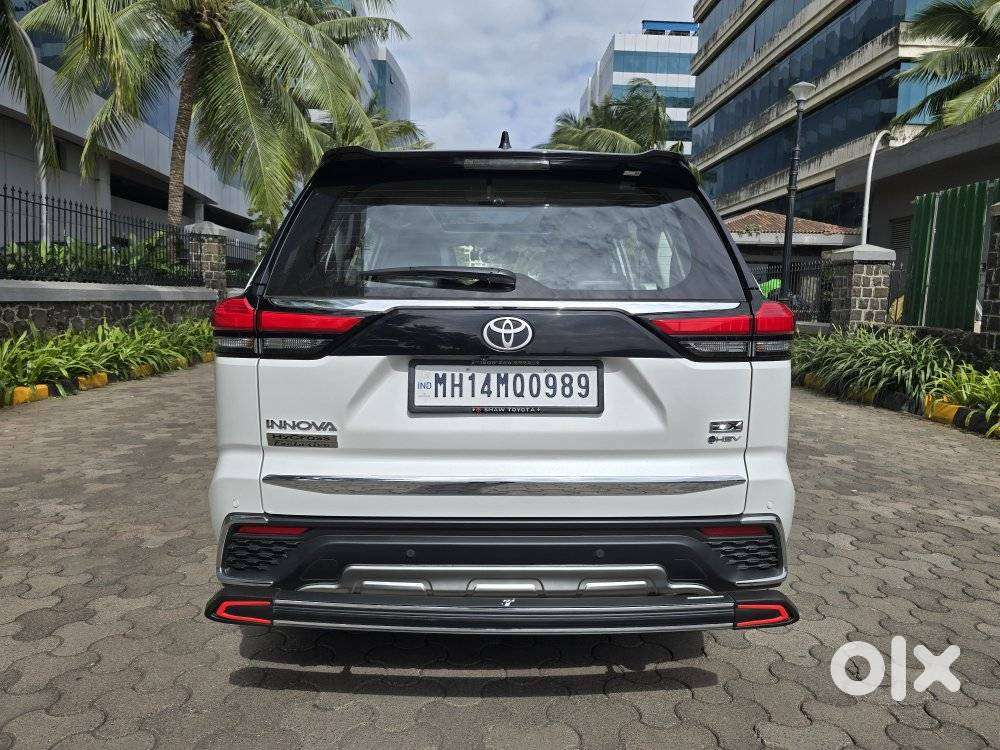 Toyota Innova Hycross 2.0 Zx (o) Hybrid 7 Str, 2025, Petrol