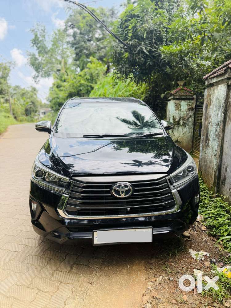 Toyota Innova Crysta 2.8 Zx Automatic 7 Str, 2022, Diesel
