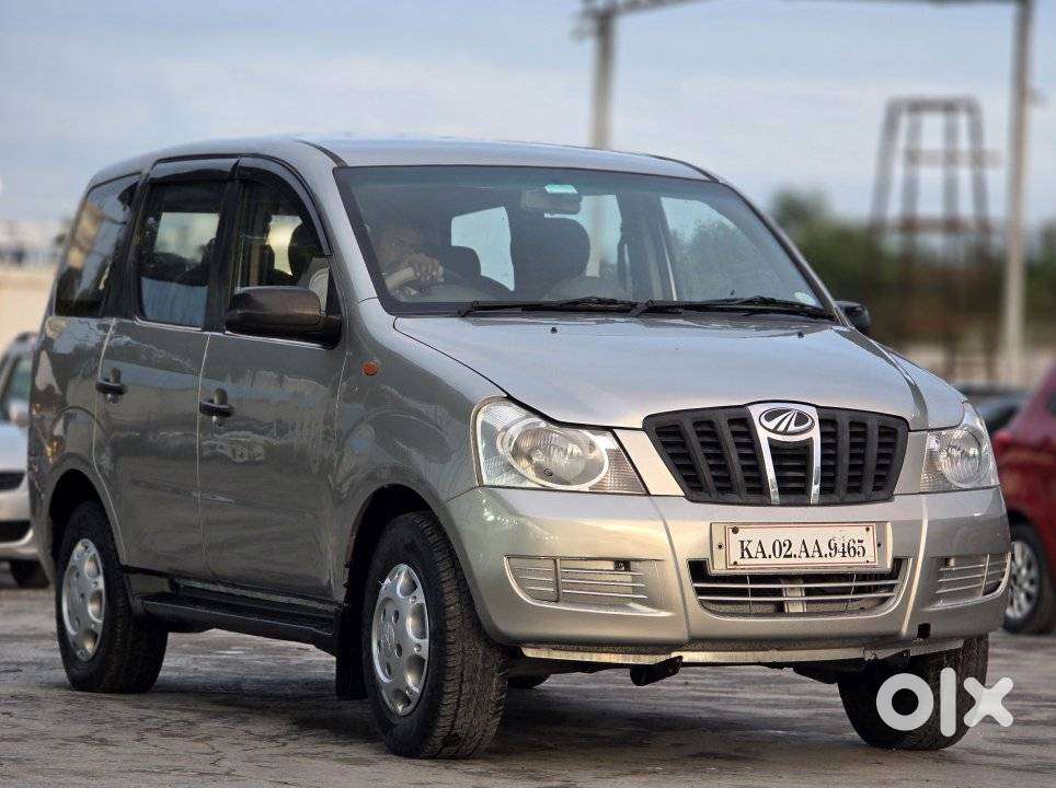 Mahindra Xylo, 2010, Petrol