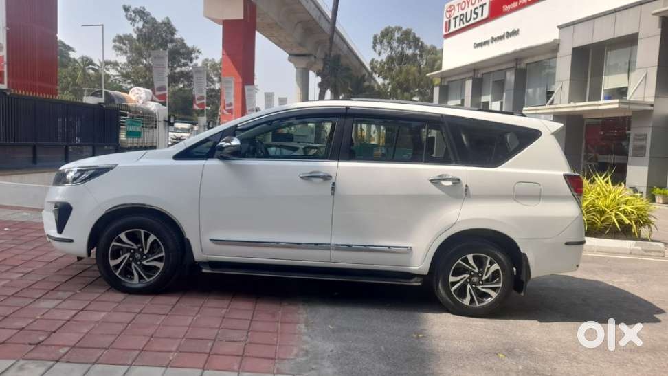 Toyota Innova Crysta 2.4 Gx Limited Edition 7 Str, 2021, Diesel