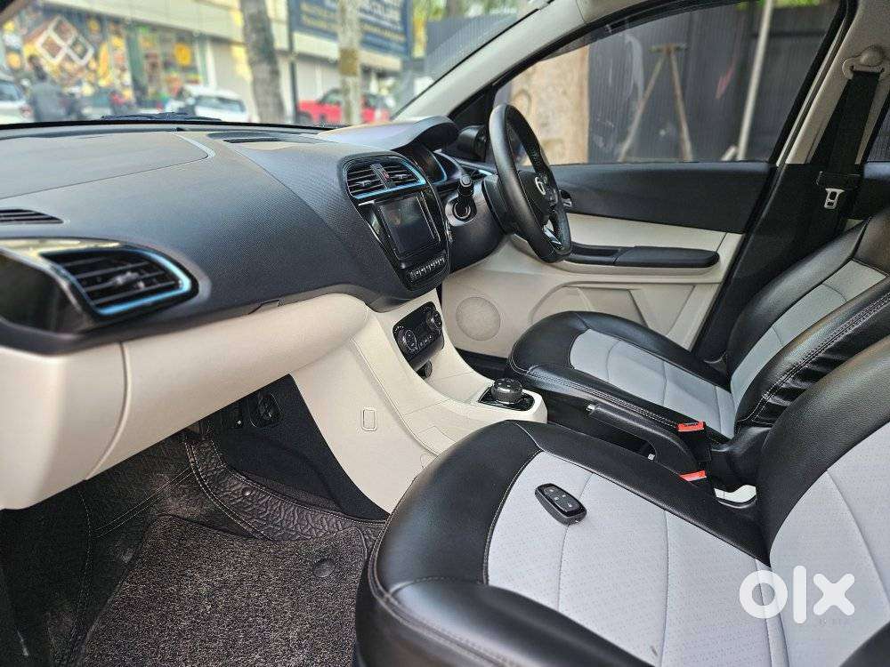 Tata Tiago Ev Xz Plus Tech Lux Lr, 2024