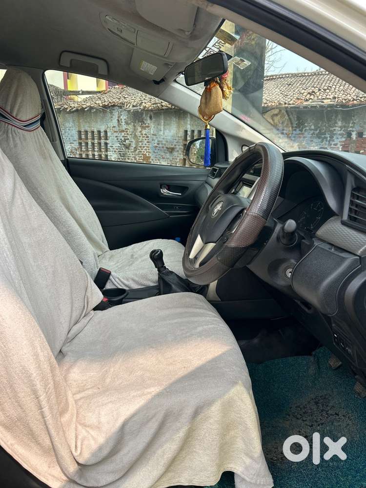 Toyota Innova Crysta 2017 Diesel Well Maintained