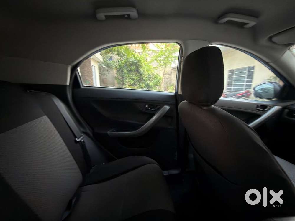 Tata Nexon 1.2 Revotron Xm Bs6 - Petrol (2020)