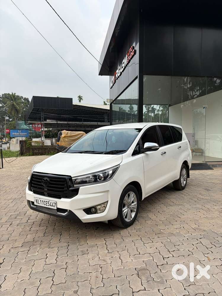 Toyota Innova Crysta Diesel 2016