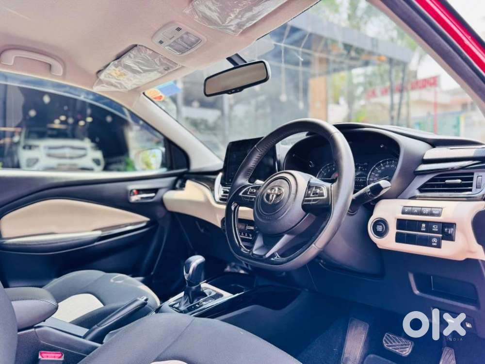 Toyota Glanza 1.2 V Amt, 2024, Petrol