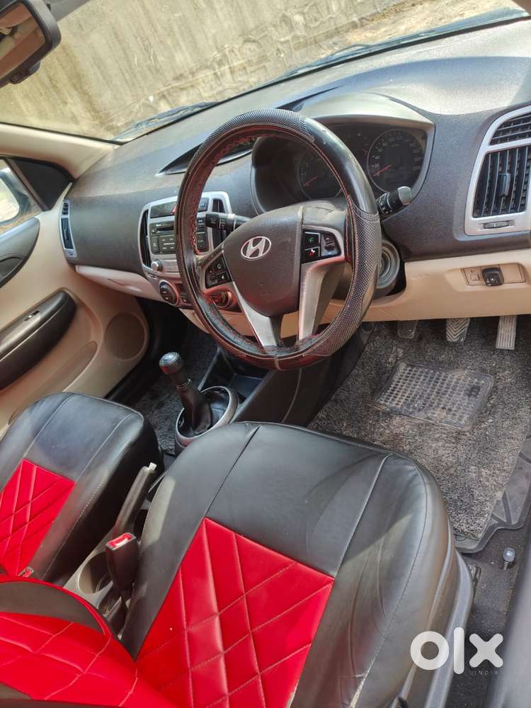 Hyundai I20 2010-2012 1.2 Sportz, 2012, Cng & Hybrids