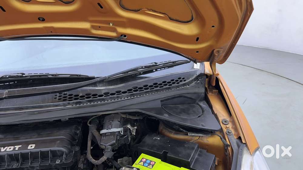Tata Tiago Xza, 2017, Petrol
