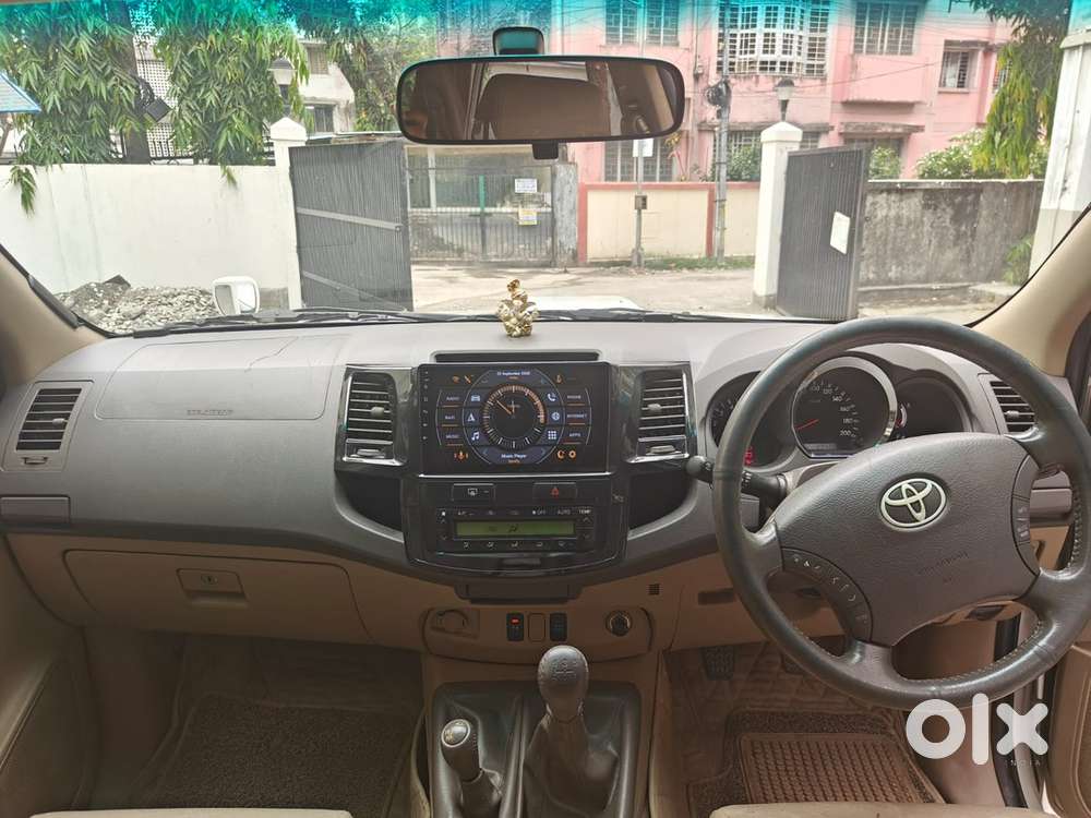 Toyota Fortuner Diesel 2011 Car