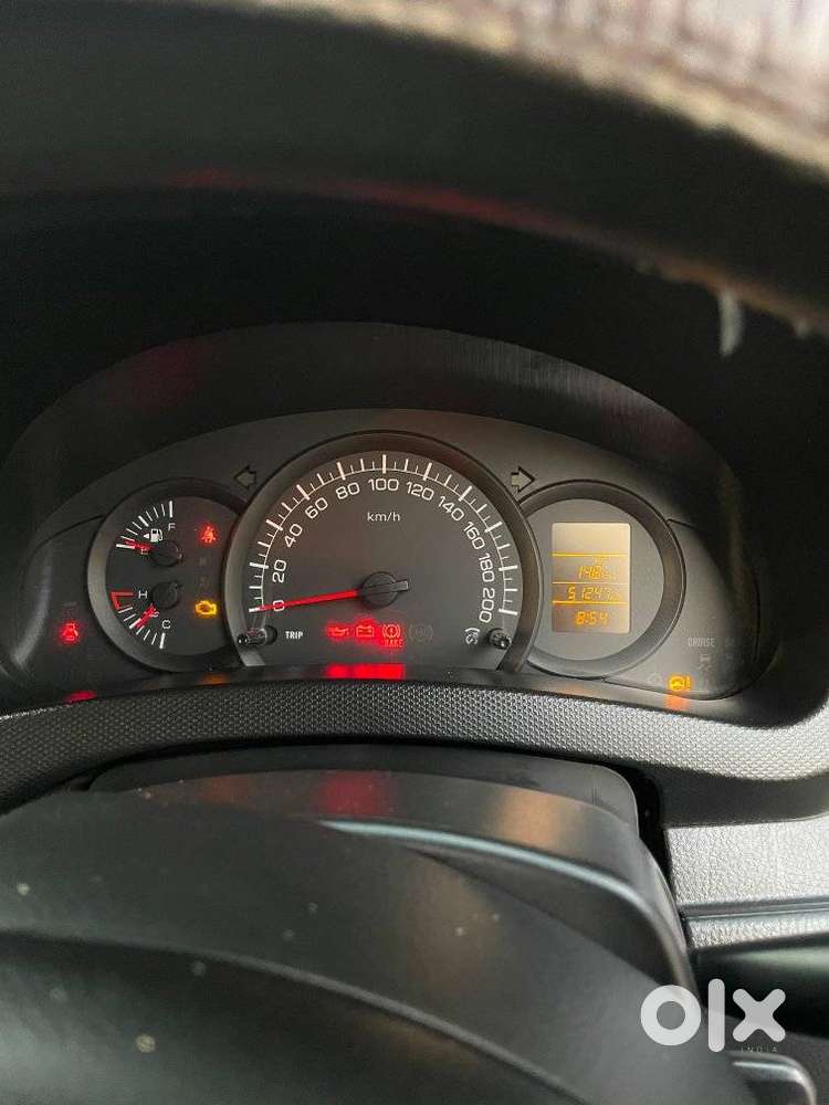 Maruti Suzuki Swift Lxi, 2015, Petrol