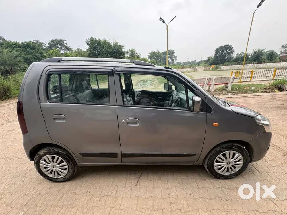 Good Condition 
Maruti Suzuki Wagon R 2012 Vxi
Cng Plus Petrol Cng Pas