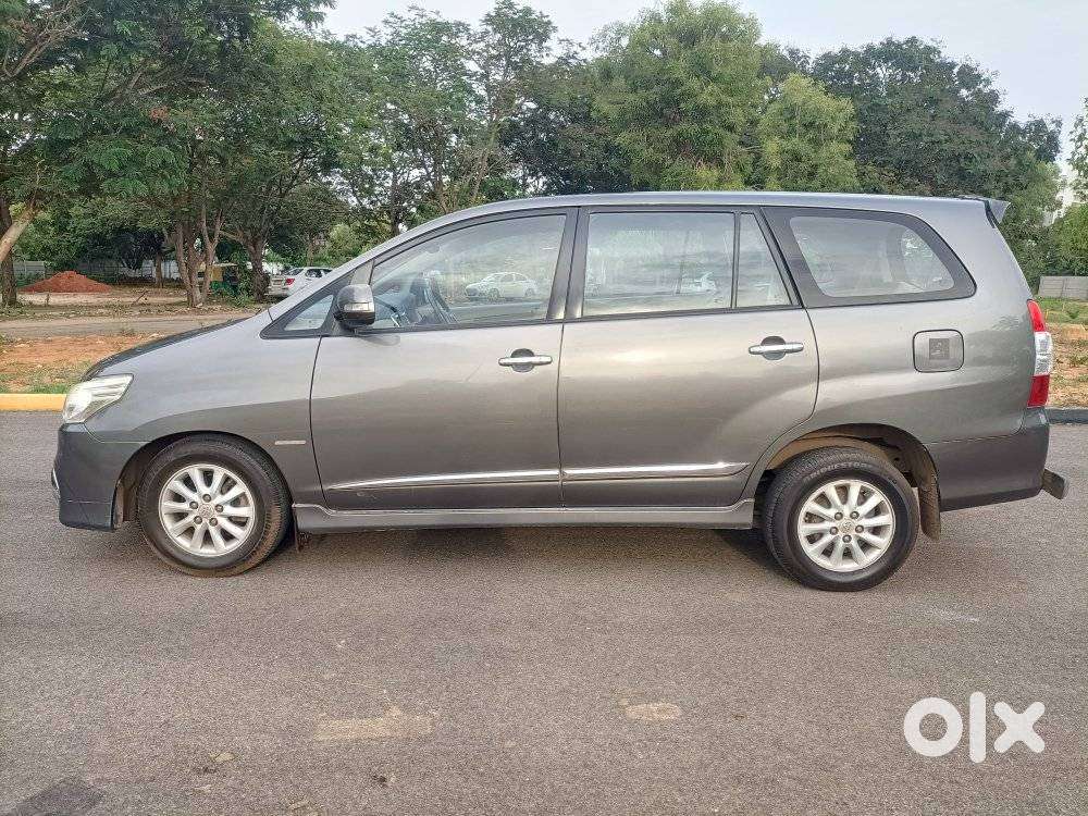 Toyota Innova 2.5 Vx 7 Seater Bs Iv, 2013, Diesel