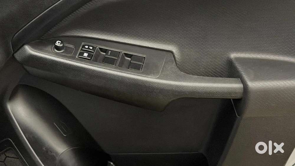 Maruti Suzuki Brezza 1.5 Lxi Smart Hybrid, 2024, Petrol