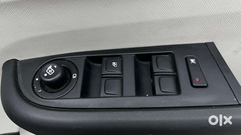 Tata Altroz 1.2 Xt, 2022, Petrol