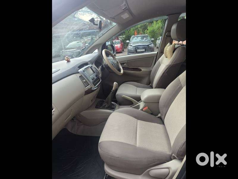 Toyota Innova 2.5 Vx (diesel) 7 Seater Bs Iv, 2013, Diesel