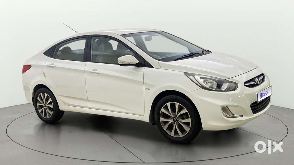 Hyundai Verna Fluidic 1.6 Vtvt Sx, 2013, Petrol