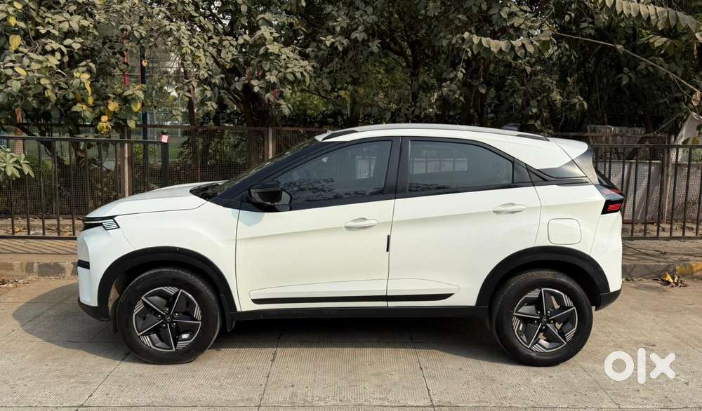 Tata Nexon, 2023, Petrol
