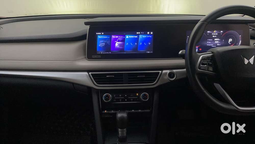 Mahindra Xuv700 2.0 Ax 7 Petrol At Luxury Pack Str, 2021, Petrol