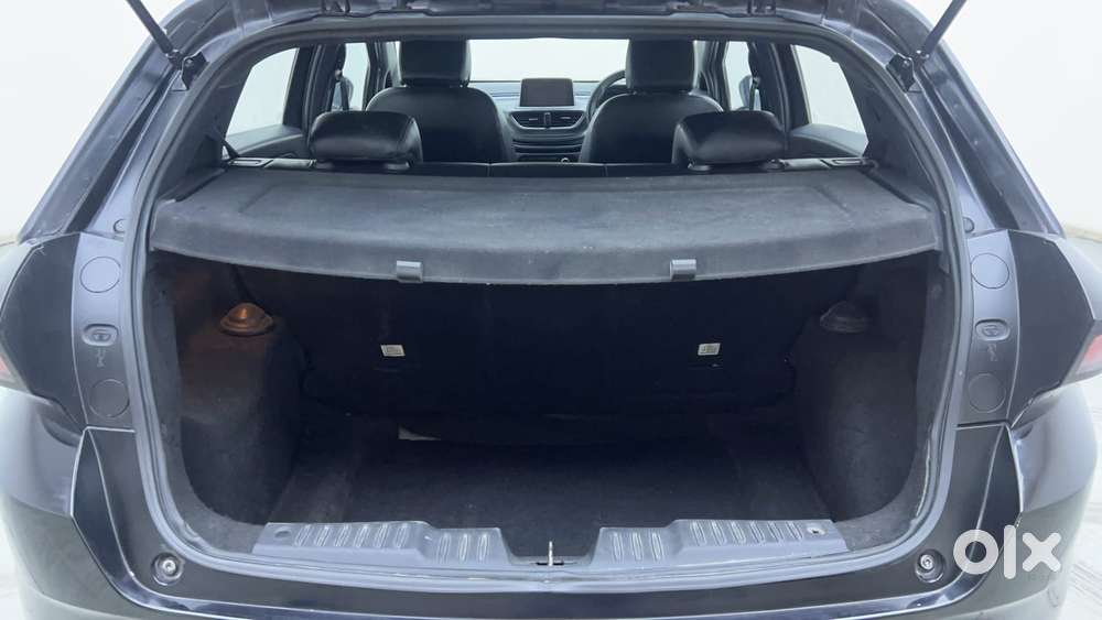 Tata Altroz 1.5 Xz Plus Diesel Dark Edition, 2022, Diesel