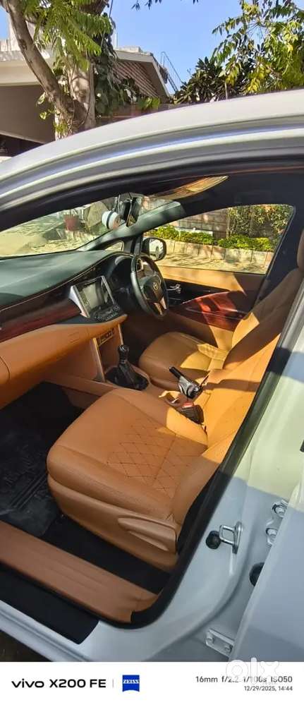 Toyota Innova Crysta 2020 Diesel 90000 Km Driven