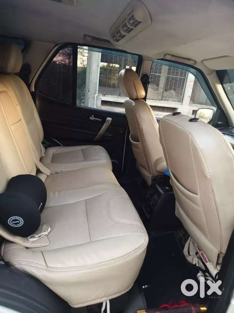 Tata Safari Storme 2016