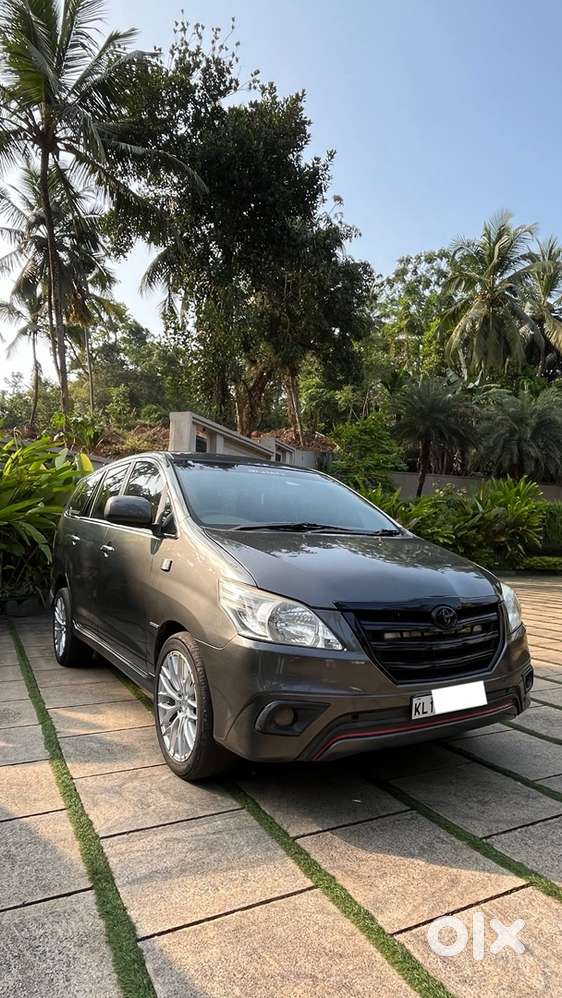 Toyota Innova Diesel 2012