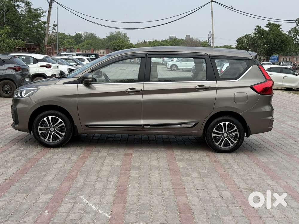Maruti Suzuki Ertiga 1.4 Vxi Cng Anniversary Edition, 2024, Cng & Hy..