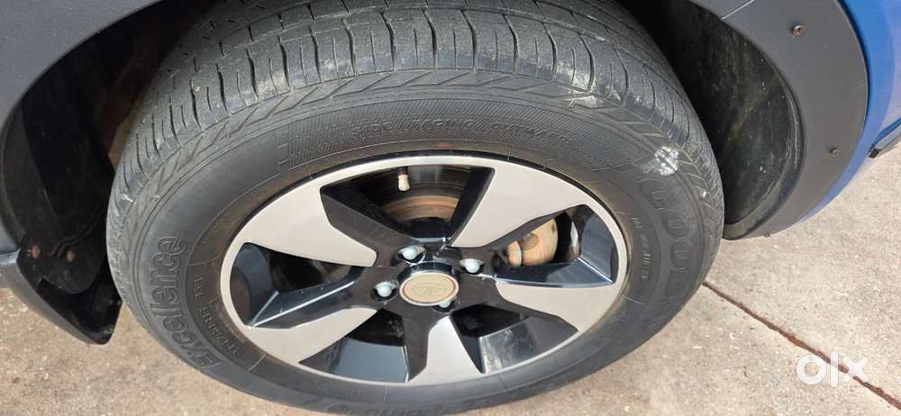 Tata Nexon 1.2 Revotron Xza Plus (o) Amt, 2018, Petrol