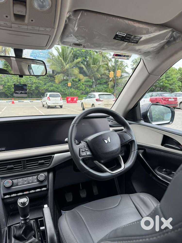 Mahindra Xuv700 2.2 Ax 5 Diesel Mt 7 Str, 2022, Diesel