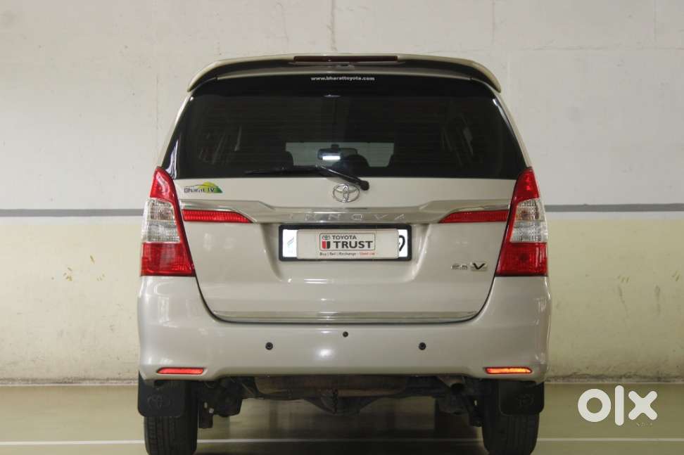 Toyota Innova 2.5 Gx 7 Str Bs-iii, 2015, Diesel