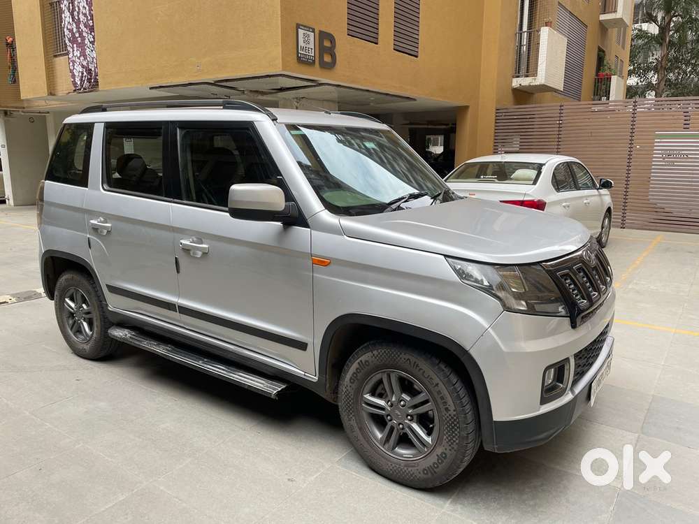 Mahindra Tuv 300 2020 Dual Tone
