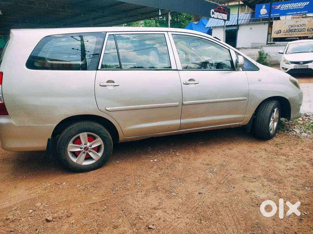 Toyota Innova 2004-2011 2.5 V Diesel 8-seater, 2008, Diesel