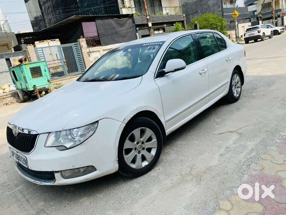 Skoda Superb Elegance 2012